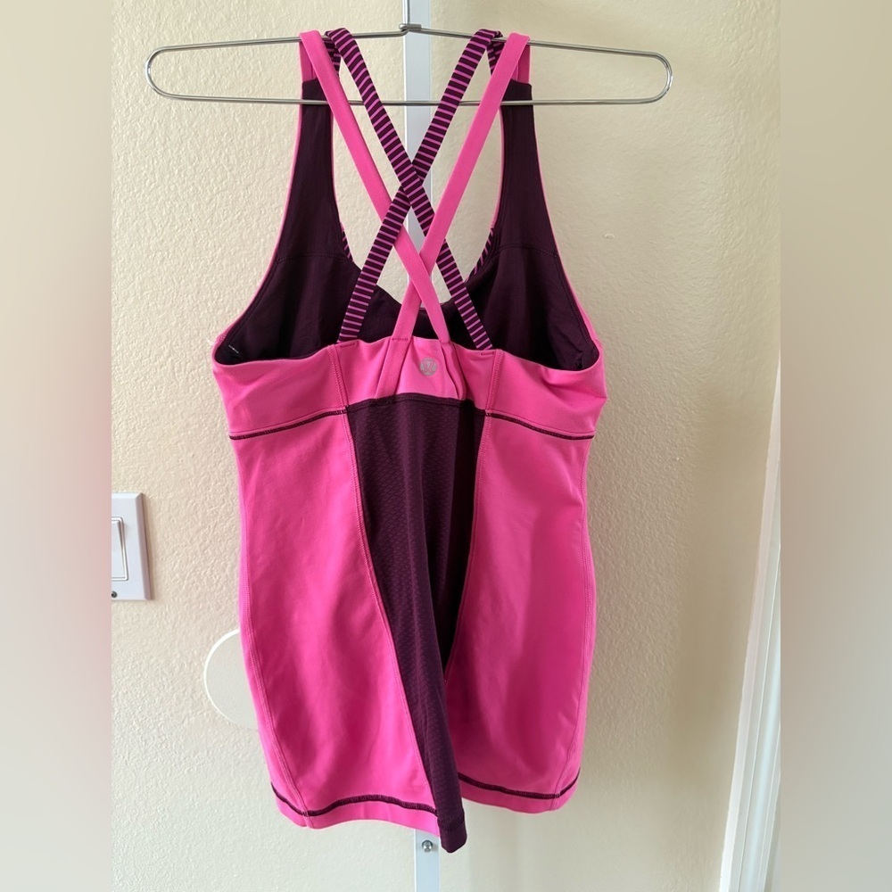 Lululemon Energy Tank in Hyper Stripe Raspberry Glo Light - Size 6 - Picture 10 of 11